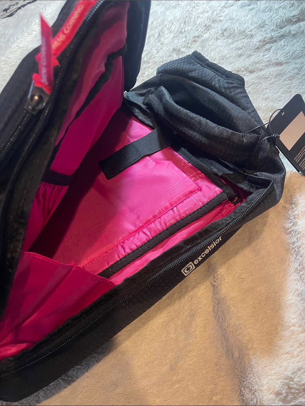 OGIO Black large Backpack with Pink panther and Owens Corning Logo NEW - Picture 5 of 6